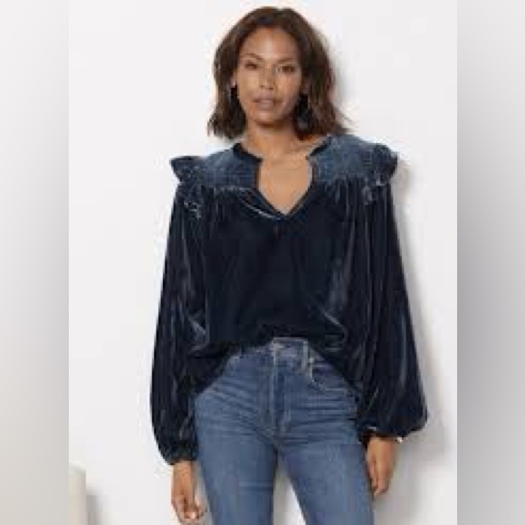 Evereve Women’s Smoky Blue Velvet Ruffle Smocked Romantic Regency Top Blouse M - Picture 1 of 11